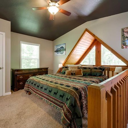 Cozy Whittier Cabin And Yard And Hot Tub, Pets Welcome Экстерьер фото