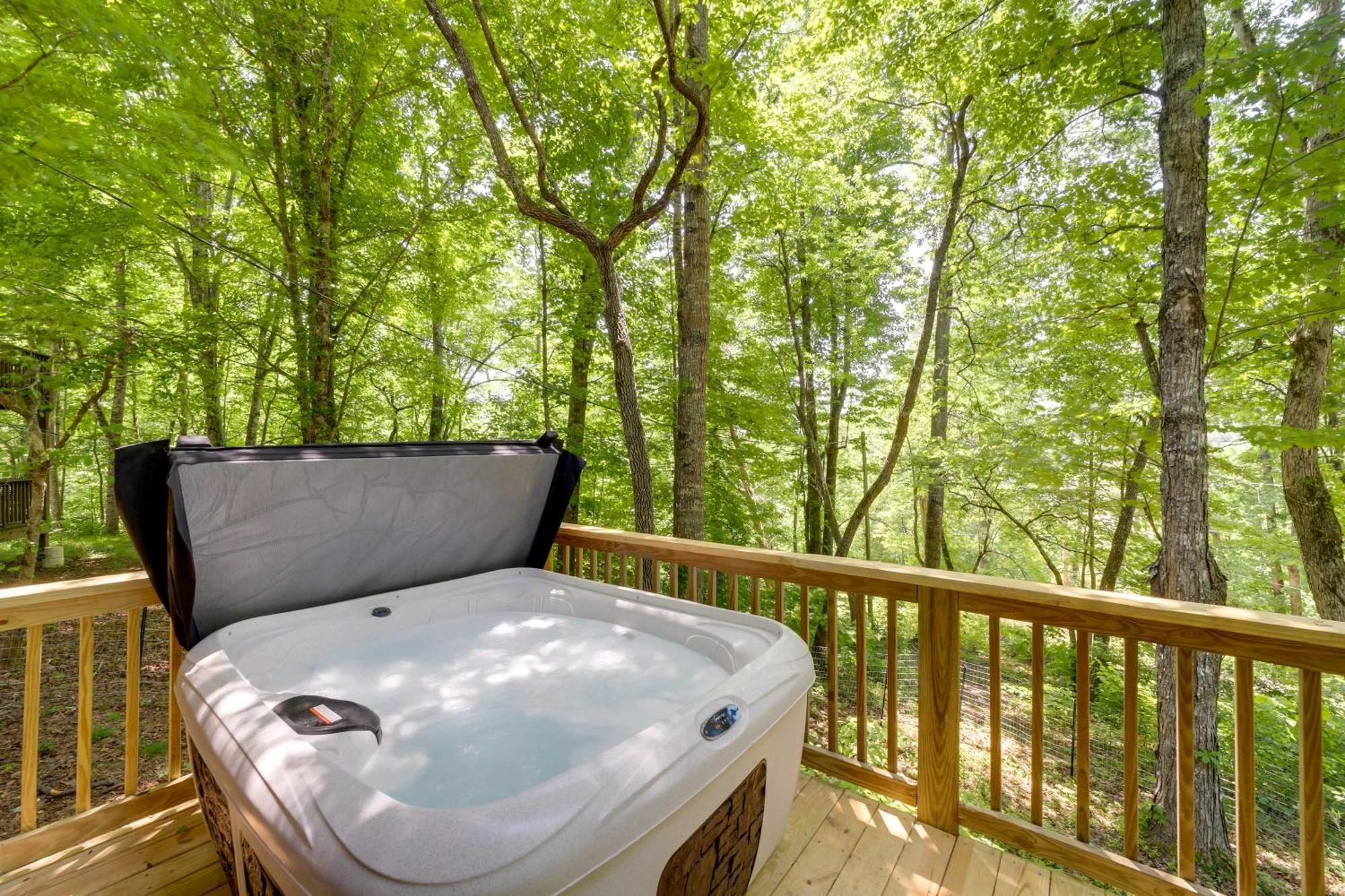 Cozy Whittier Cabin And Yard And Hot Tub, Pets Welcome Экстерьер фото