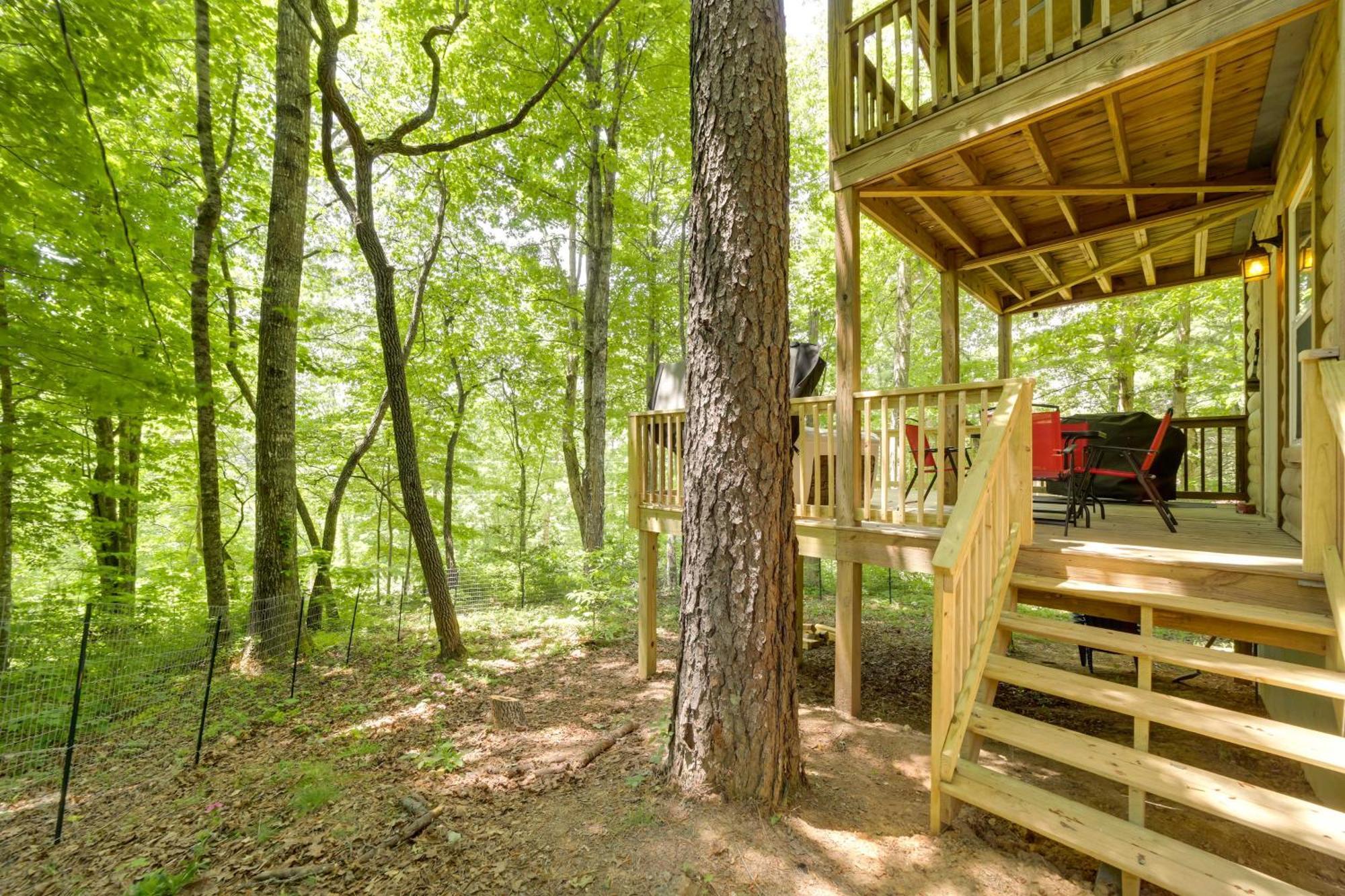 Cozy Whittier Cabin And Yard And Hot Tub, Pets Welcome Экстерьер фото