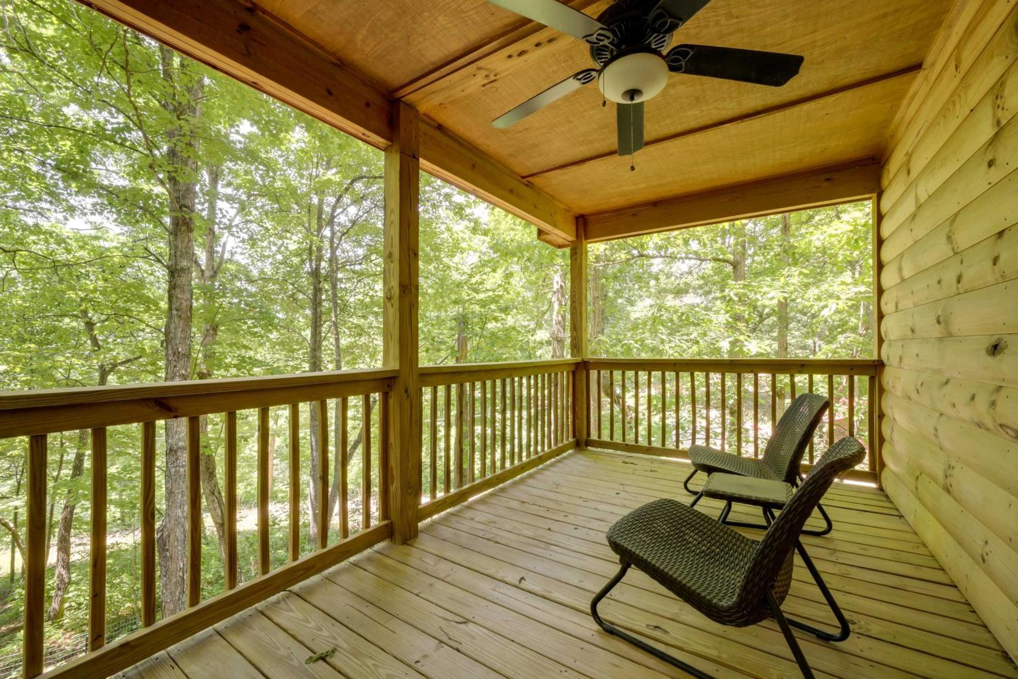 Cozy Whittier Cabin And Yard And Hot Tub, Pets Welcome Экстерьер фото